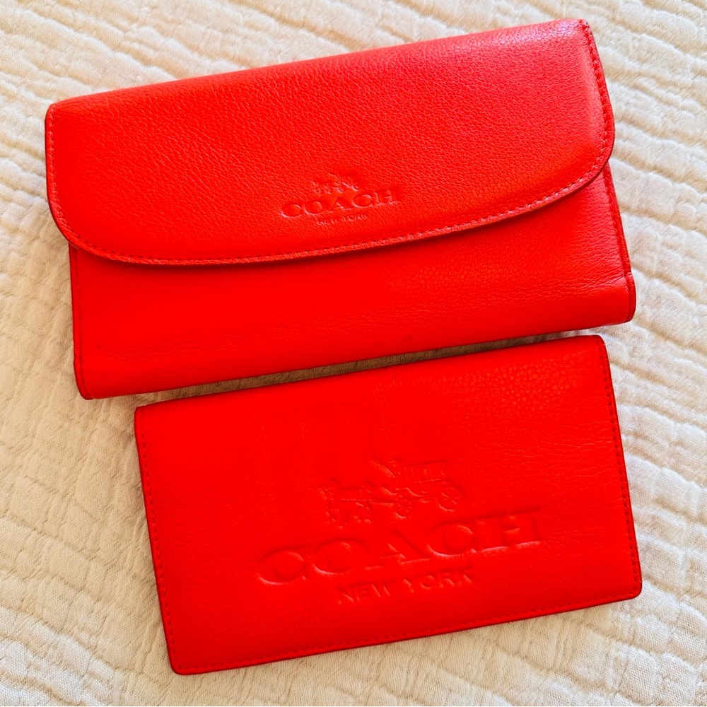 COACH Bold Coral Red Leather Wallet With Removable Checkbook Cover